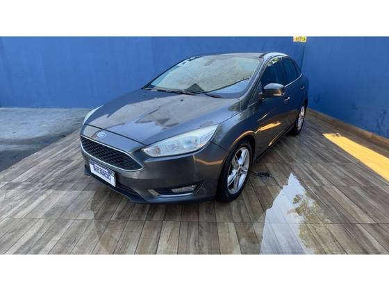 FORD FOCUS 2.0 SE 16V FLEX 4P POWERSHIFT FORD FOCUS 2.0 SE 16V FLEX 4P POWERSHIFT